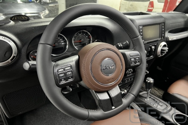 Jeep Wrangler Перетяжка руля и клаксона