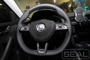 Skoda Octavia Black Edition Перетяжка руля