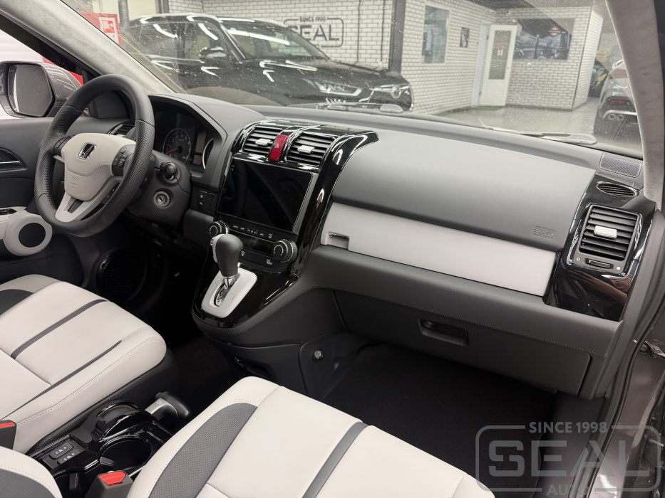 Honda CR-V Перетяжка торпедо и панелей салона| Автоателье СеалАвто | Москва