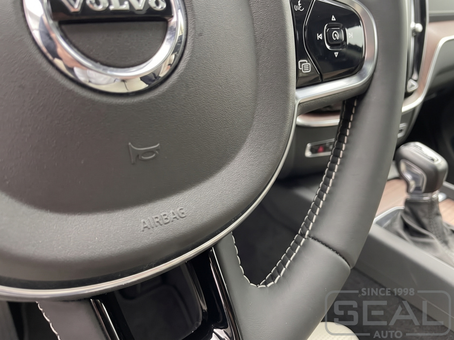 Volvo XC60 Перетяжка руля кожей | Автоателье СеалАвто | Москва