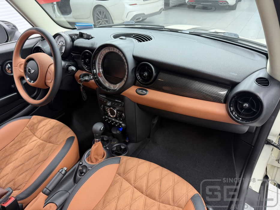 MINI Clubman Перетяжка салона автомобиля| Автоателье СеалАвто | Москва