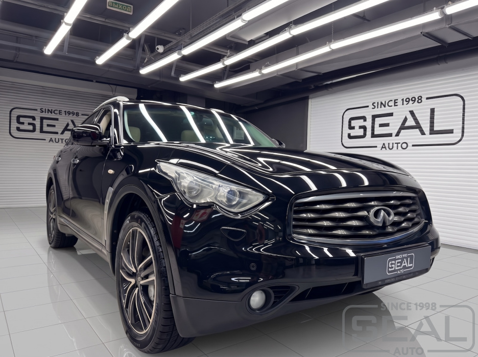 Infiniti FX Перетяжка сидений и руля| Автоателье СеалАвто | Москва