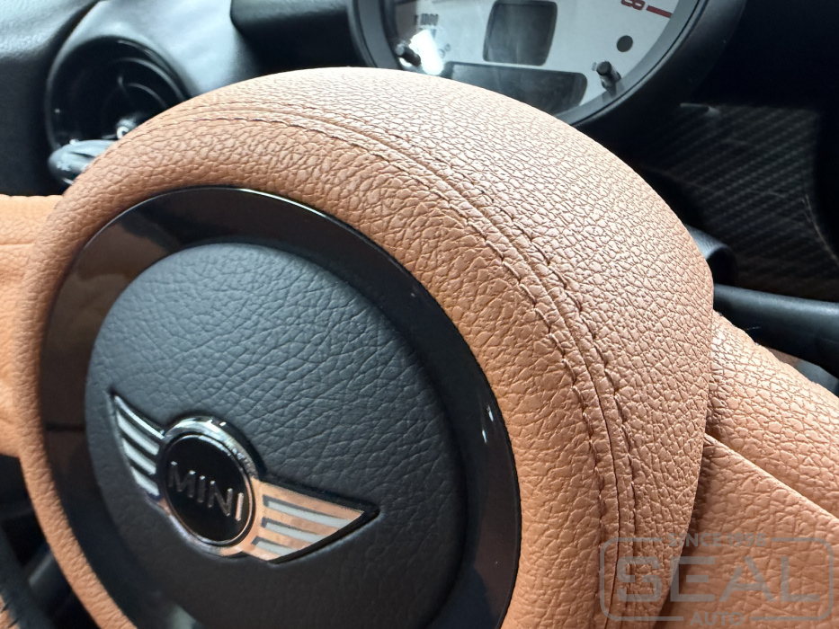 Mini Clubman Перетяжка руля, клаксона и ручки кпп| Автоателье СеалАвто | Москва