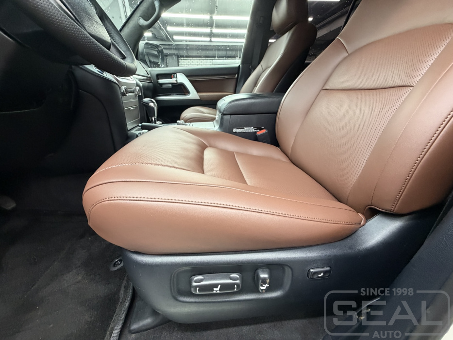 Toyota Land Cruiser 200 Перетяжка сидений, руля и потолка| Автоателье СеалАвто | Москва