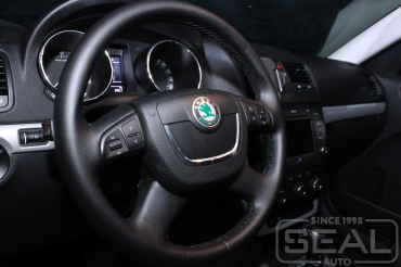 Skoda Yeti Перетяжка руля, ручника и ручки кпп