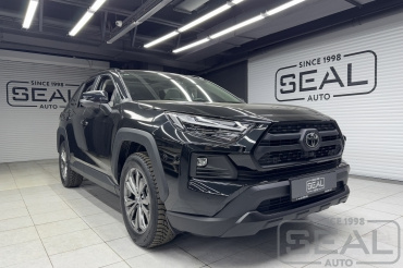 Тoyota Rav 4 Оклейка зон риска и окрас бамперов жидкой резиной