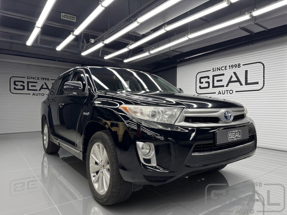 Авто Toyota Highlander в студии СеалАвто