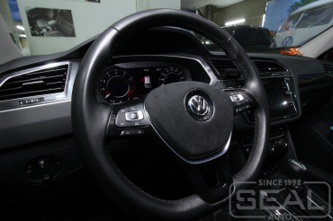 Volkswagen Tiguan II Перетяжка клаксона руля