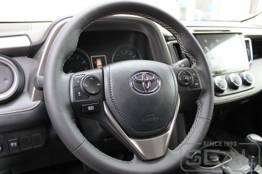 Toyota RAV 4 (СА40) Перетяжка руля