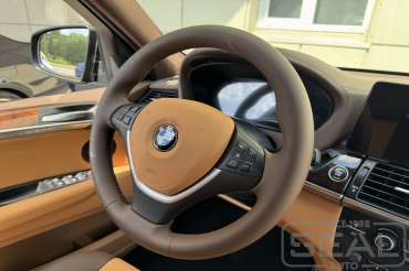 BMW X5 (E70) Перетяжка руля и клаксона