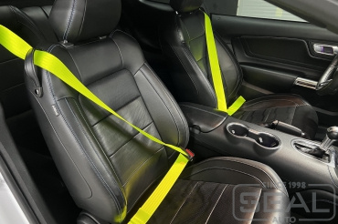 Ford Mustang Замена ремней безопасности