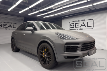 Porsche Cayenne Тиснение на подголовниках