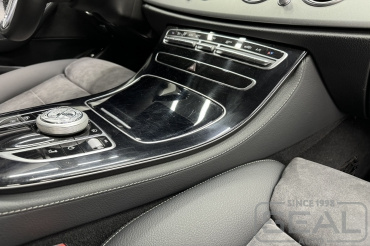 Mercedes E-klasse Перетяжка центральной консоли