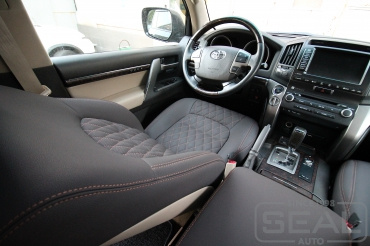 Toyota Land Cruiser 200 ��������� �������