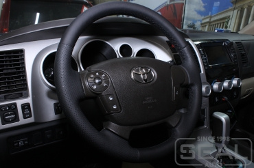 Toyota Tundra Перешив руля