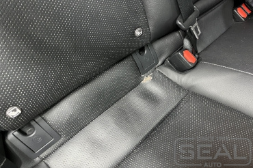 Toyota Camry Ремонт обивки заднего сидения