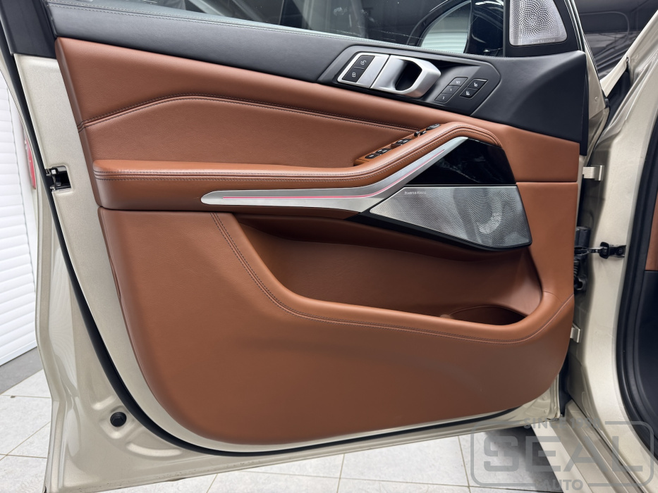BMW X5 (G05) Перетяжка торпедо и панелей салона| Автоателье СеалАвто | Москва