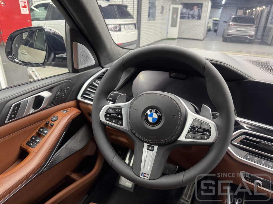 BMW X5 (G05) Перетяжка торпедо и панелей салона| Автоателье СеалАвто | Москва