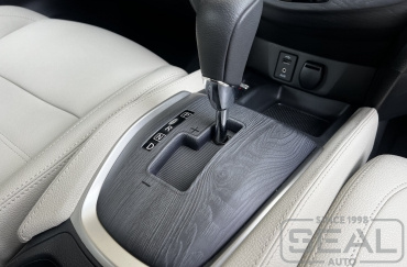 Nissan Qashqai Аквапринт деталей салона