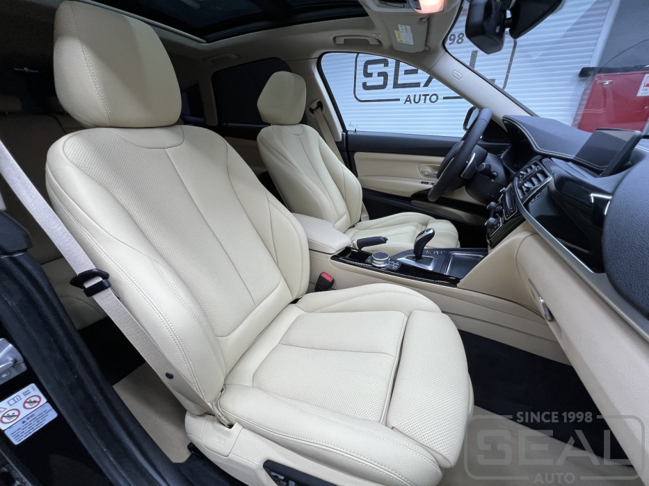 Боковая фальшпанель переднего сиденья BMW 3-series GT после перетяжки кожей