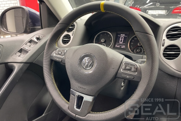 Volkswagen Tiguan Перетяжка руля с меткой