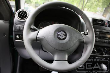 Suzuki Jimny Перетяжка кожей руля