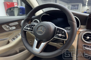 Mercedes GLC  