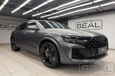 Audi RS Q8 Перетяжка потолка из Алькантары